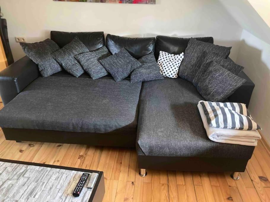 Sonnige Etagen-Wohnung, Alleinige Nutzung, Wasserbett Neunkirchen  Luaran gambar